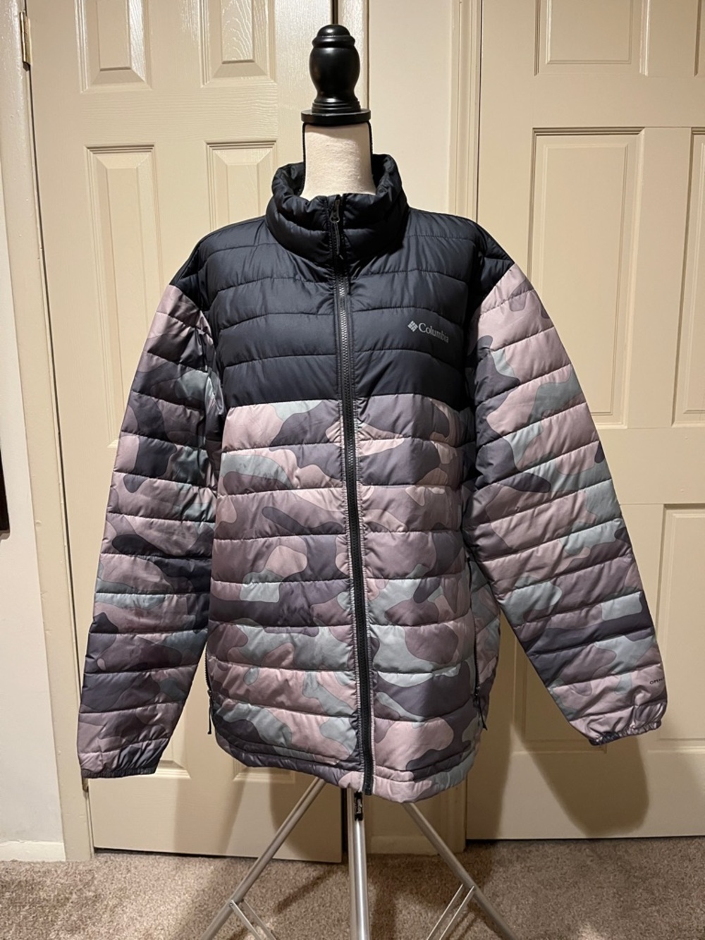 Columbia Tan Brown and Green Camo Insulated Puffer Jacket